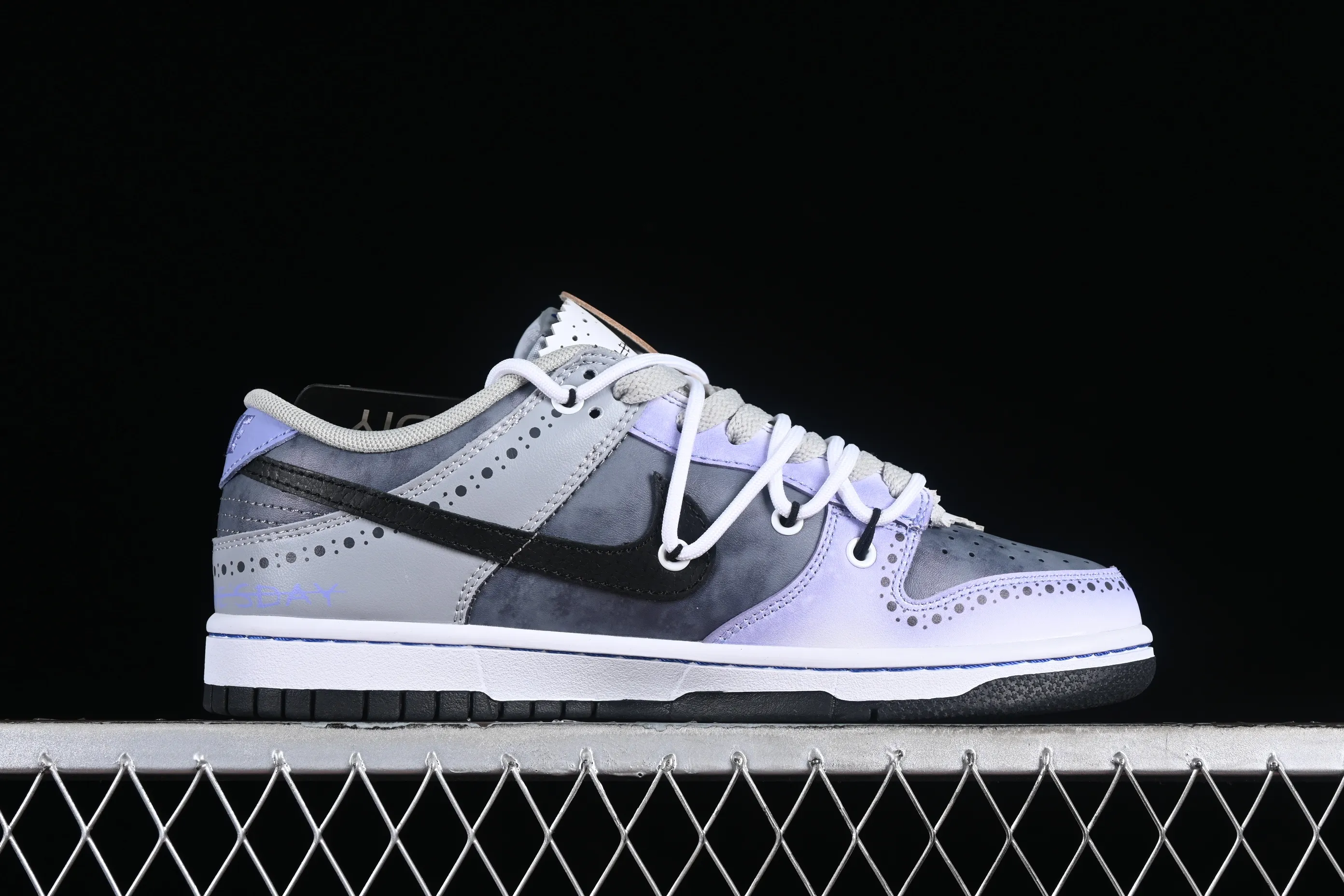All categories Nk SB Dunk series Nk SB Dunk Low low-top sneakers Special offer Nk Dunk Low Fzbb Little Daisy Valentine's Day gift box Y2K splash ink tie-dye Single noble SB strap low-top casual sneakers DD3363-002
